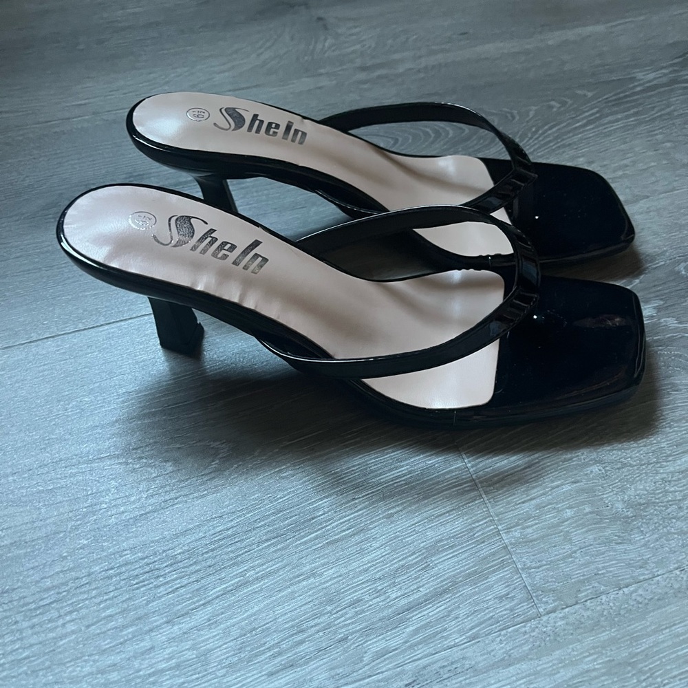 Women’s Glossy Black High Heels